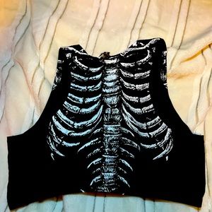 SKELETON HALLOWEEN PRETTY LITTLE THING BLACK CROP TOP NEVER WORN WO TAGS